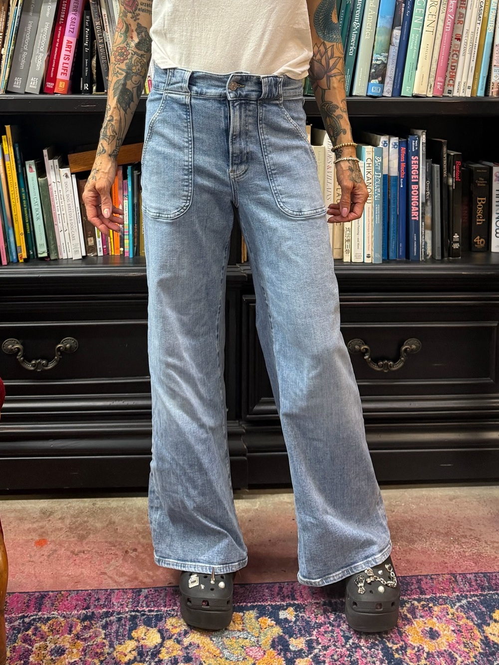 Frame Denim Faded Light Blue High-Waist Wide-Leg Jeans